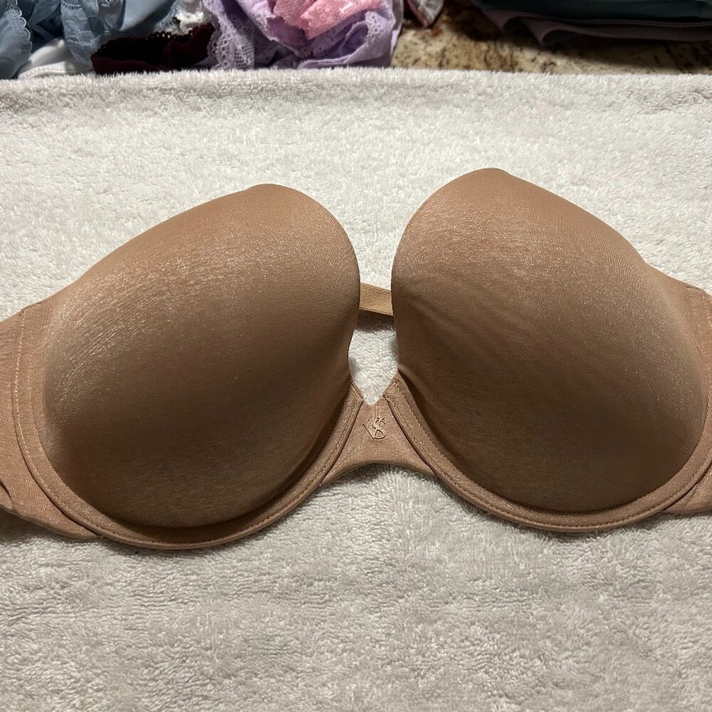 Victoria Secret Uplift Semi Demi bra with changeable straps